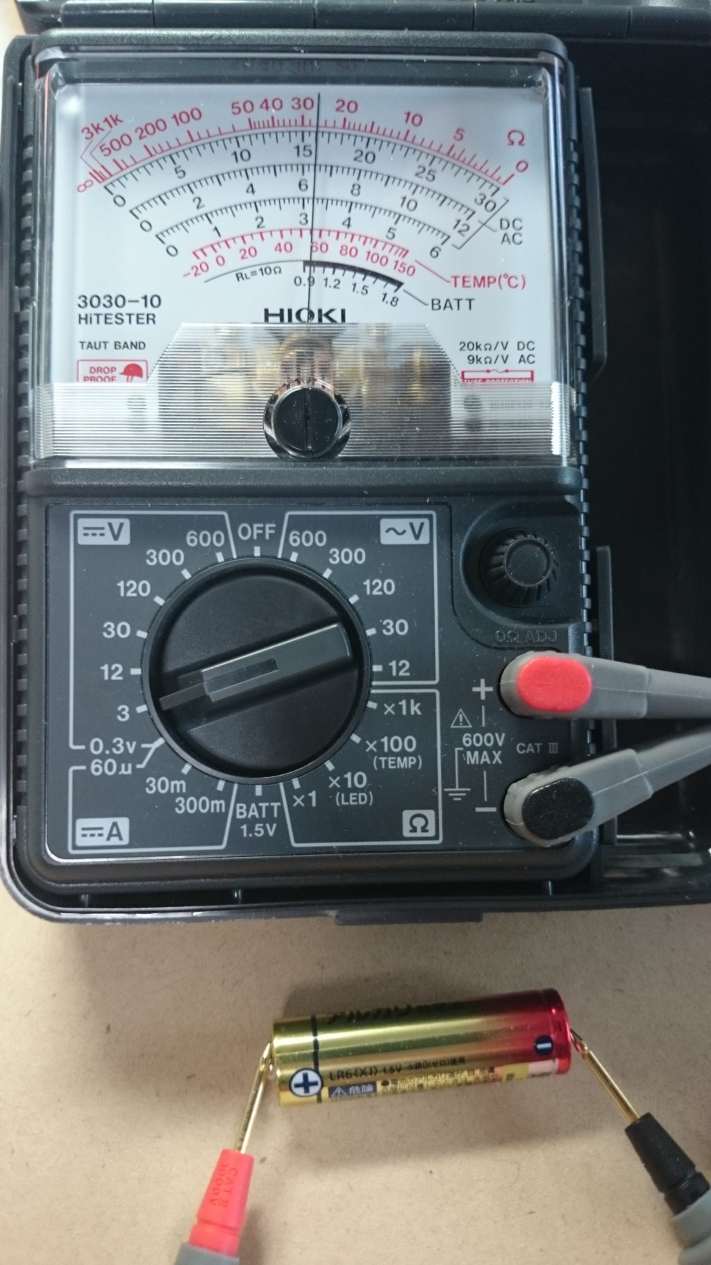テスター 回路計 の使い方 電圧 電流 抵抗 導通の測定方法
